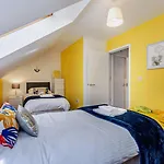 3 Bed In Oc-f29650 휫비