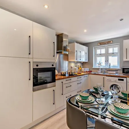 3 Bed In Oc-f29650 Whitby