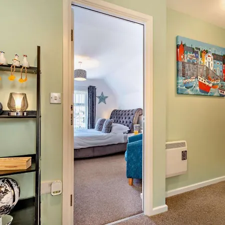 3 Bed In Oc-f29650 * Whitby