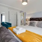 3 Bed In Oc-f29650 Apartament