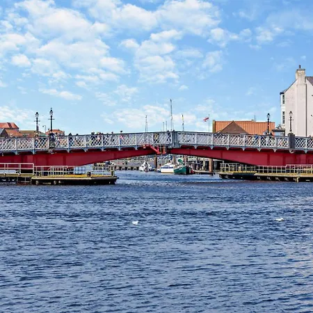 Apartment 3 Bed In Oc-f29650 *