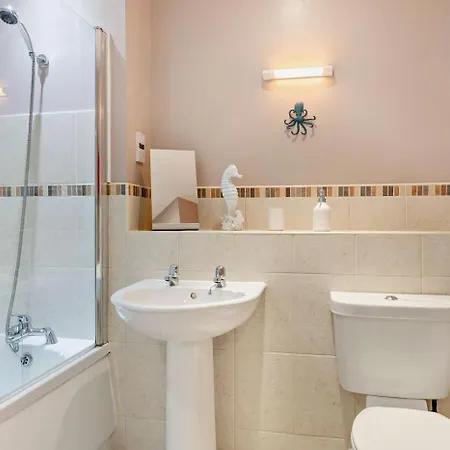 3 Bed In Oc-f29650 Apartment *